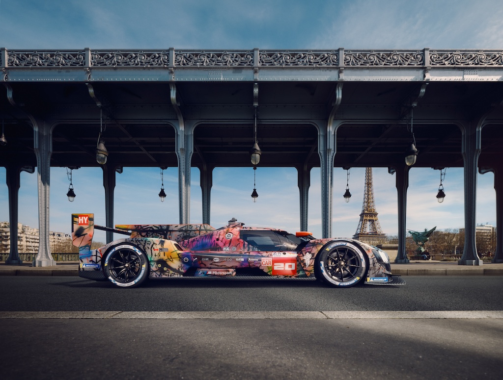 BMW Art Car #20 afsløret i Paris – skal køre på Le Mans
(Foto: BMW AG)